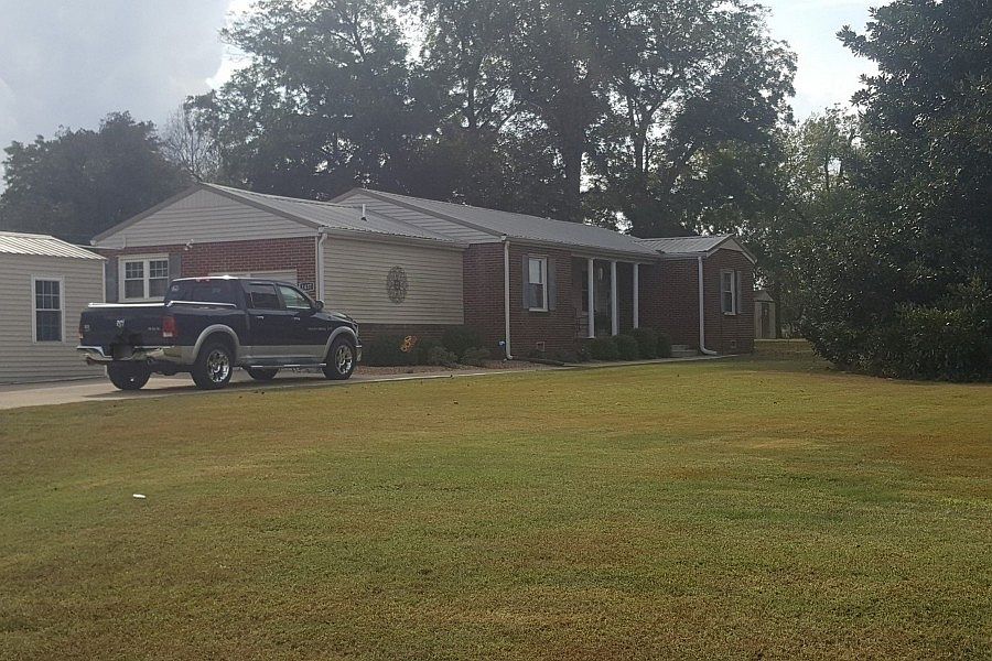 2nd image of 1437 Old Whitlock Rd