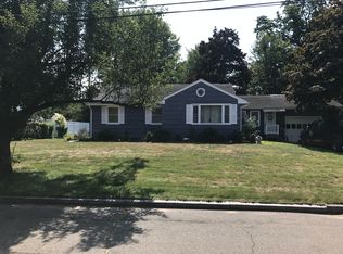 31 Varney St, Springfield, MA 01108