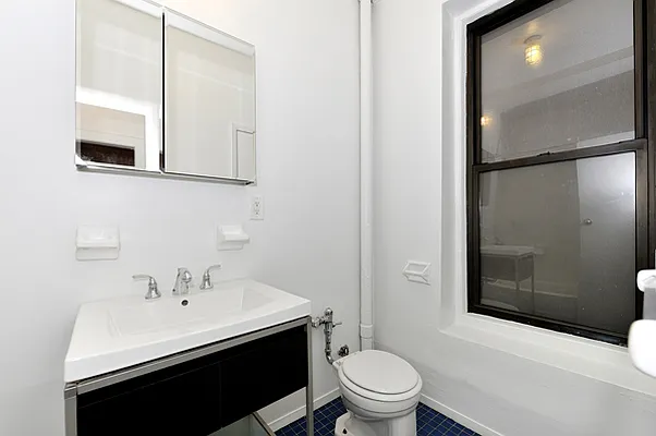 Rented by Aether Property Group | media 18