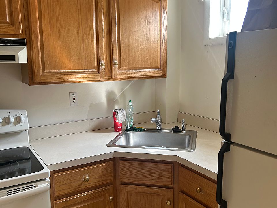 Cathedral oak kitchen