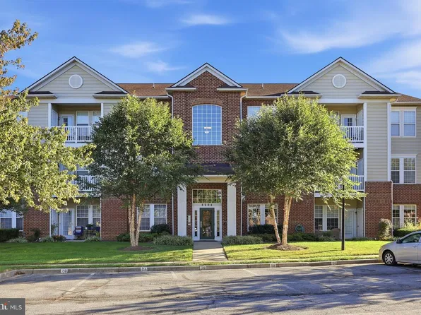 8204 Blue Heron Dr APT 3C, Frederick, MD 21701