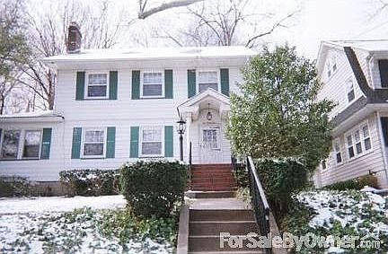 1st image of 134 Essex Ave
