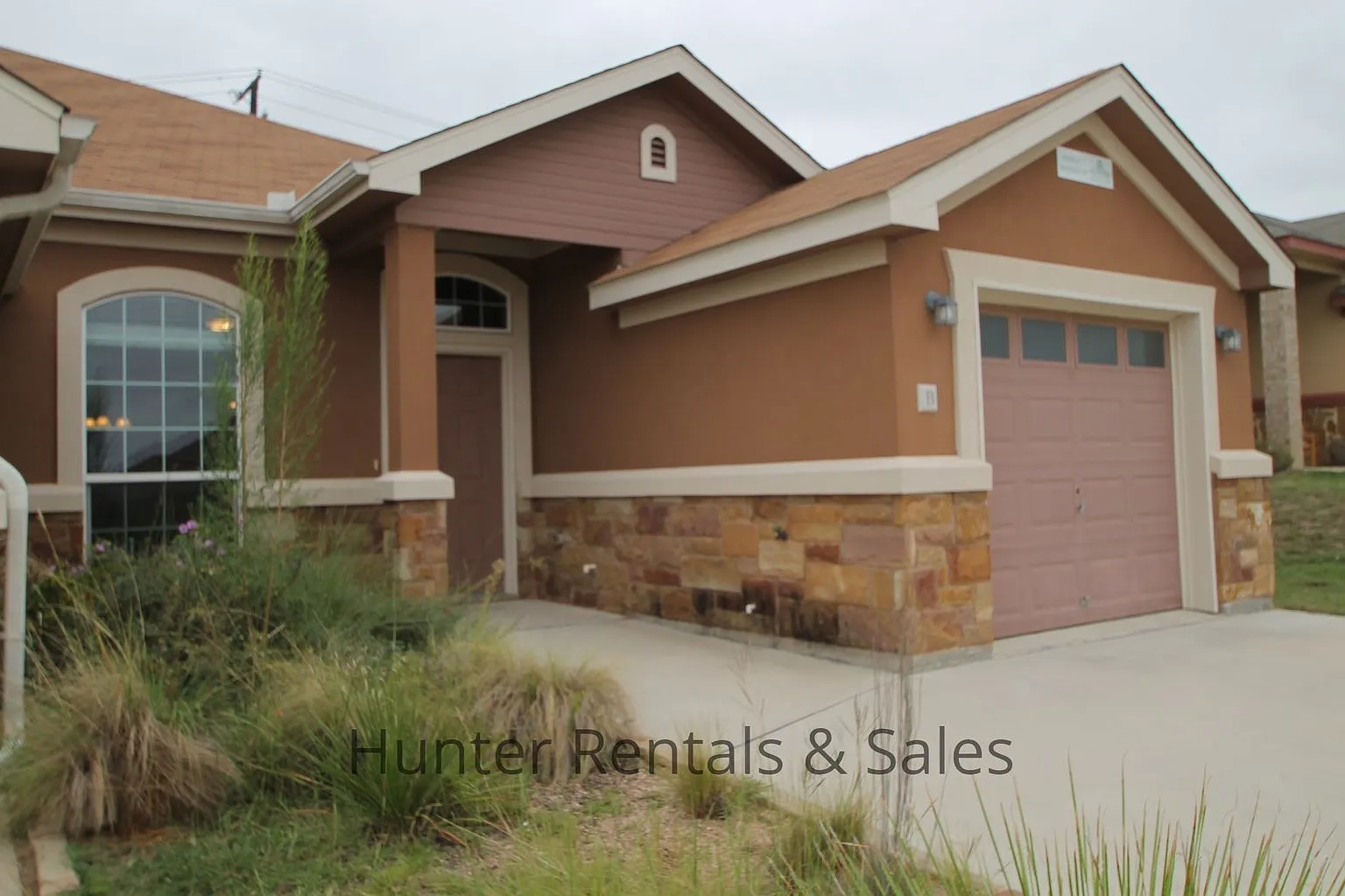 Luxury Duplex! — Photo 3