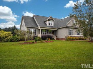 30 Longwood Dr, Smithfield, NC 27577