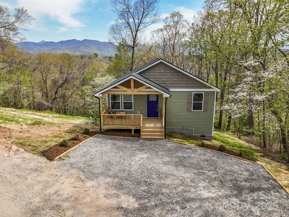 1560 Beaverdam St, Canton, NC 28716