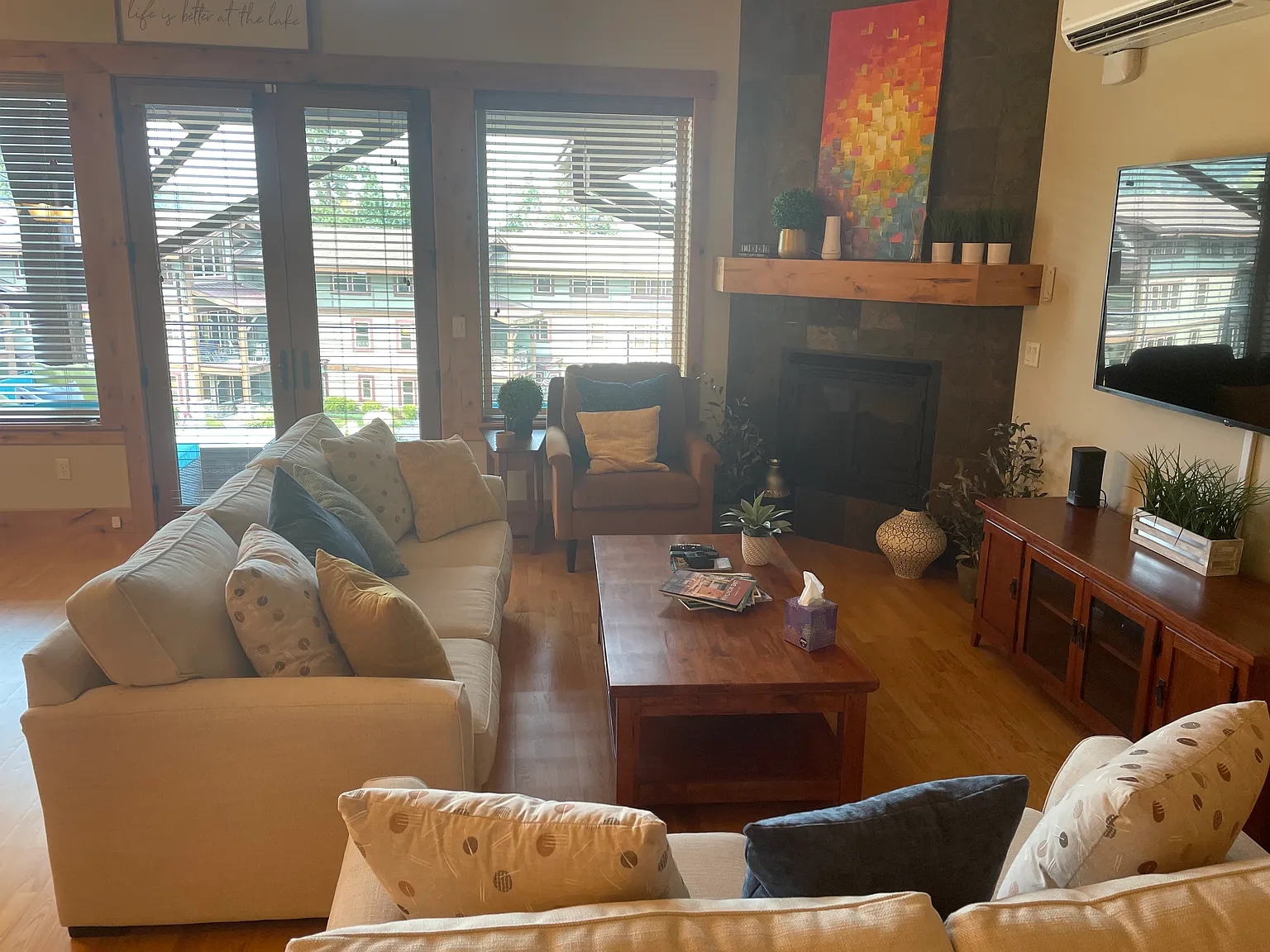 2 bed, 1500 sqft, $2,550 — Photo 2