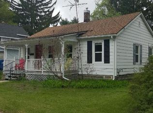 117 N James St, Greenville, MI 48838