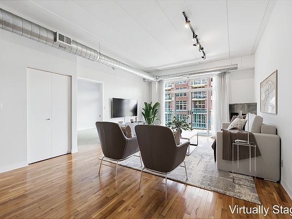 3rd image of 920 W Madison St Unit 6C