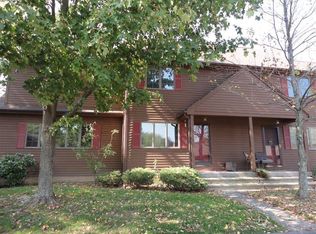 5 Quail Ct, Windsor Locks, CT 06096