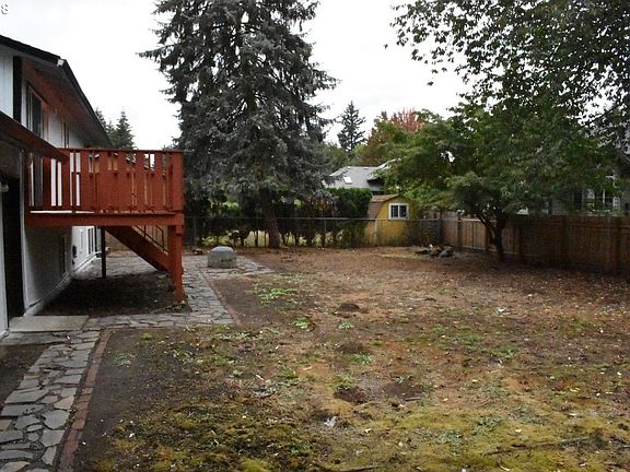 3rd image of 501 NE 144th Ave
