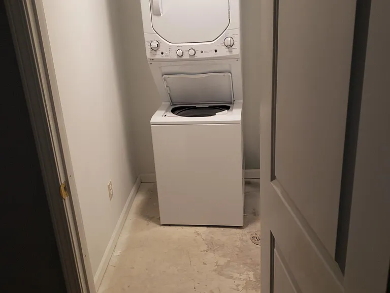 4520 Fillmore St NE — Photo 16