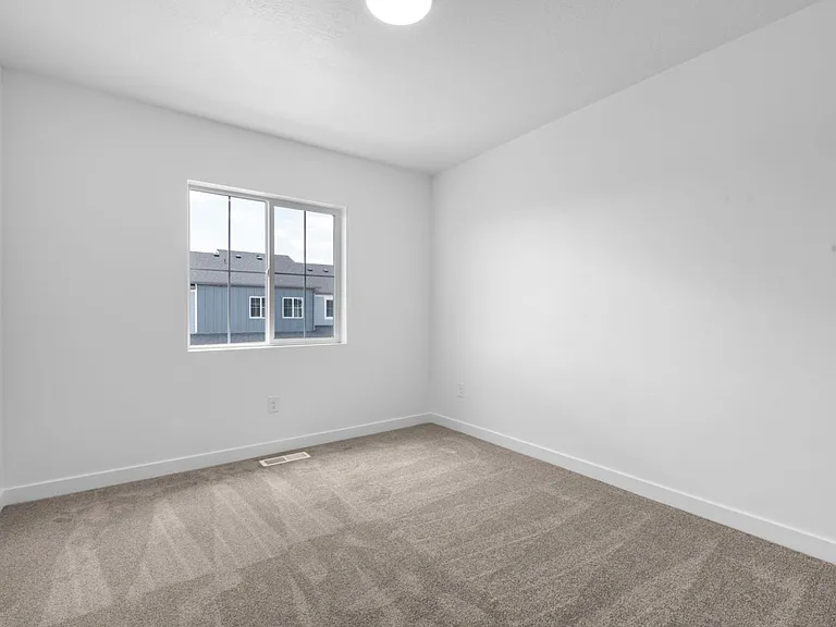 1623 E 6820 N — Photo 16