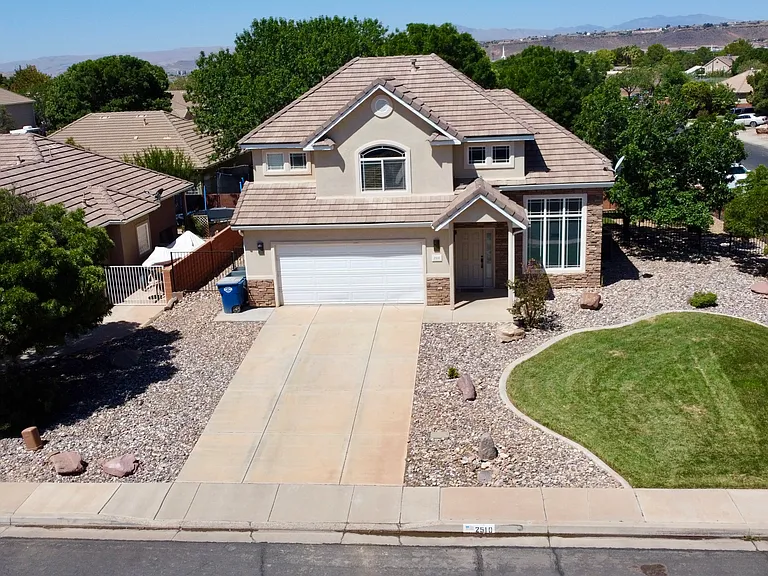 2510 S 450 West Cir — Photo 3