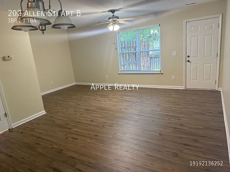 202 Allen St #B — Photo 5