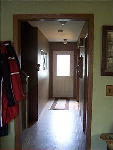 4th image of 617 W Division St