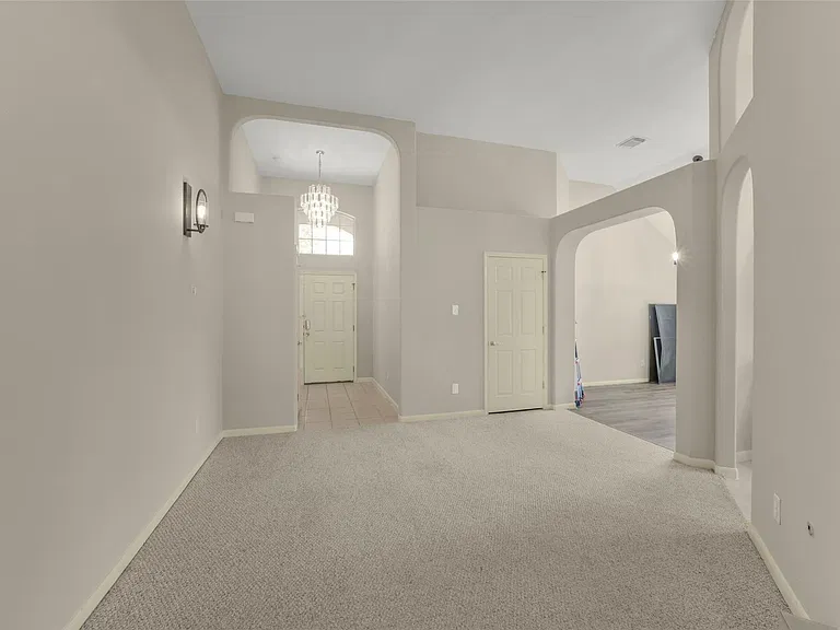19254 Dillsbury Ct — Photo 17