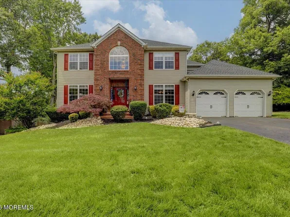 7 Cecilia Court, Howell, NJ 07731