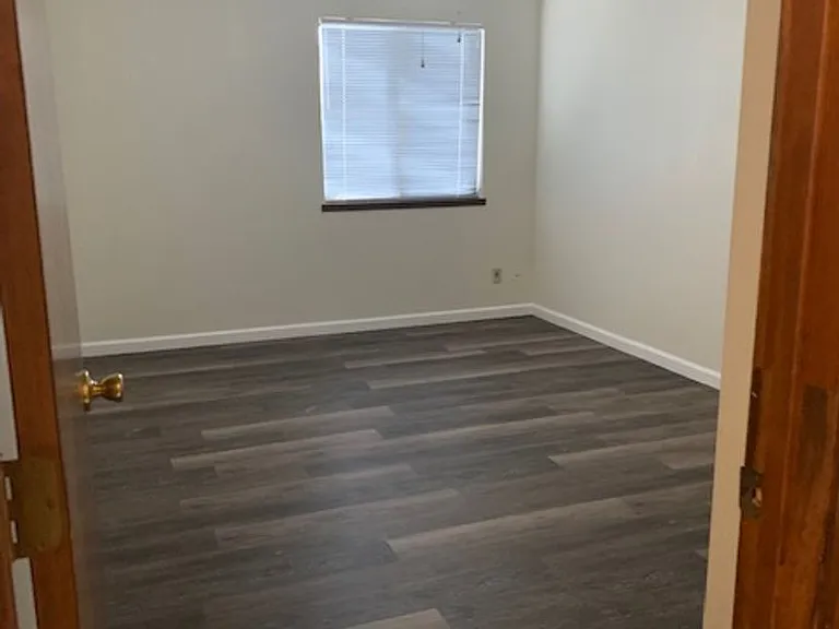 339 Acacia St #D — Photo 5