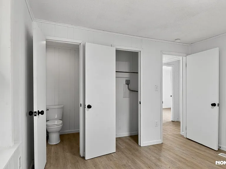 717 Howard St — Photo 20
