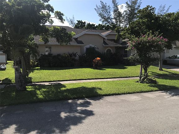 2nd image of 5235 NW 75th Ave