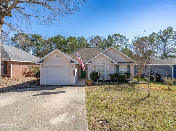 992 Honalo Pl, Diamondhead, MS 39525