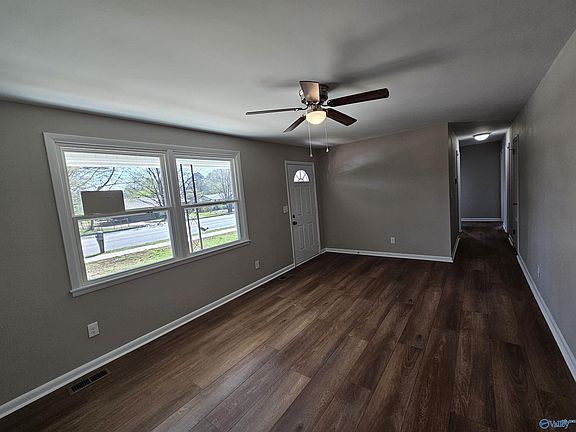 5th image of 4113 Blue Spring Rd NW