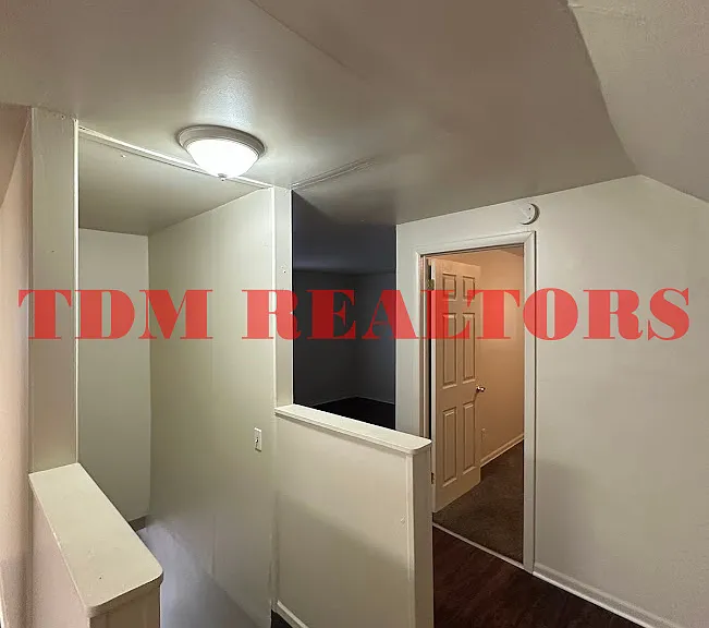 1031 Ingleside Ave #2 — Photo 3