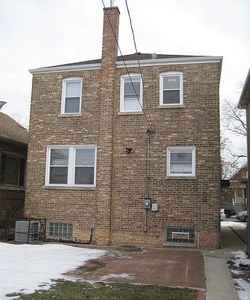 2nd image of 5918 S Komensky Ave