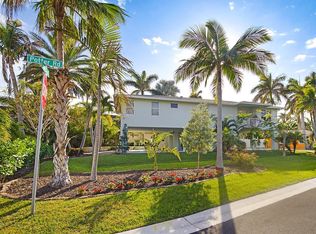 2510 Lake Dr N, Boynton Beach, FL 33435