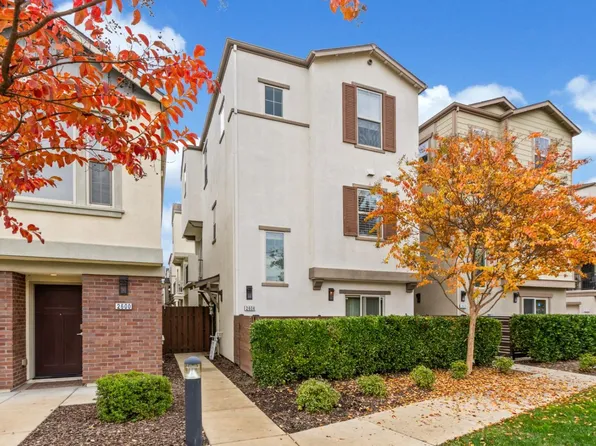 2604 Cleat Ln Unit 28, Sacramento, CA 95818