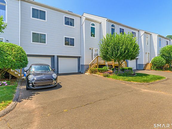 3rd image of 21 Wynwood Drive #21