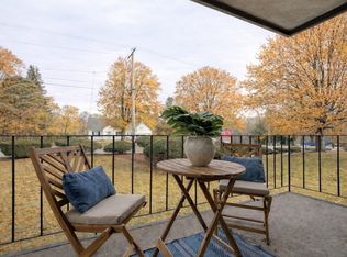 176 Maple Ave APT 1-24, Rutland, MA 01543