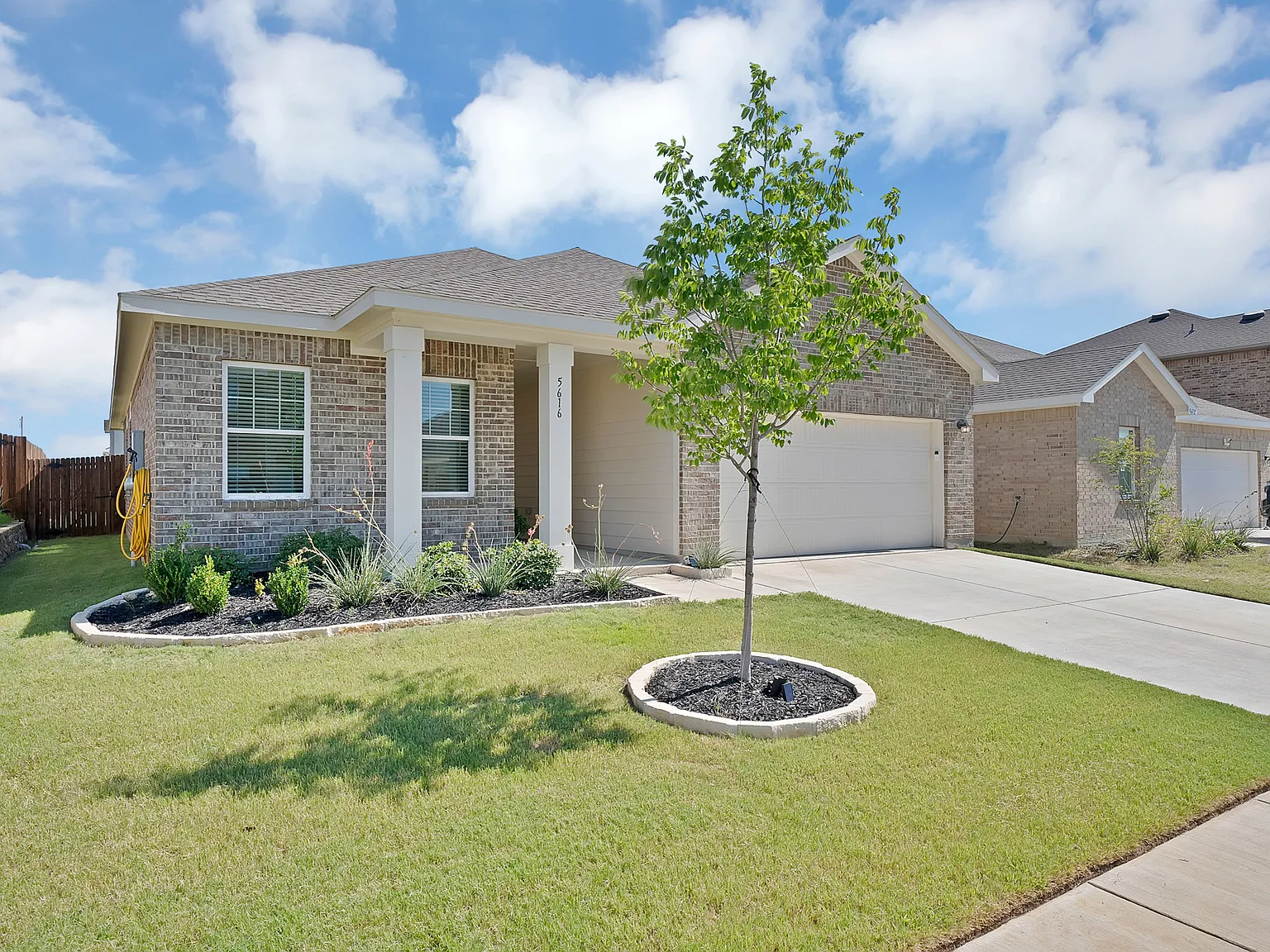 4 bed, 1802 sqft, $2,400 — Photo 2