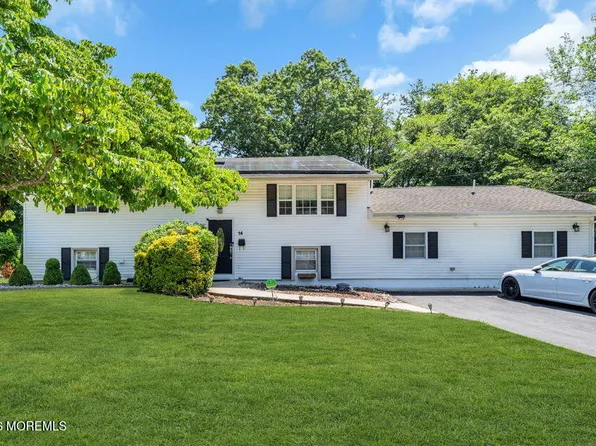14 Arlington Drive, Howell, NJ 07731