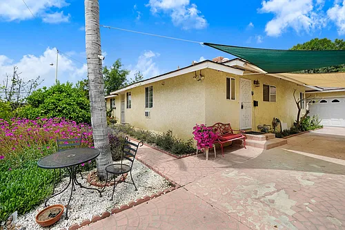 2203 E Alaska St #1 Photo 1