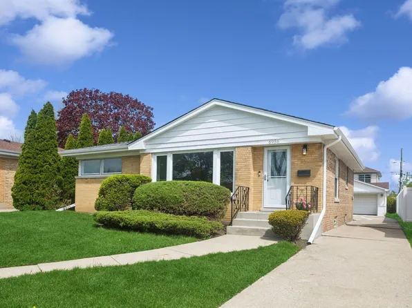6956 Seward St, Niles, IL 60714