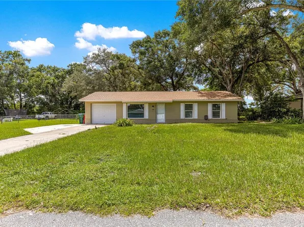 998 Hibiscus St, Lady Lake, FL 32159