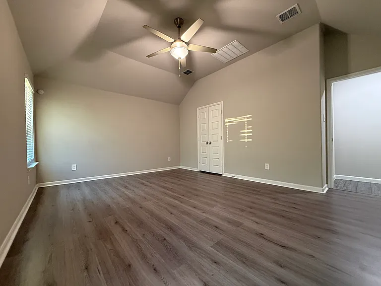 5431 Big Thicket Ln — Photo 11