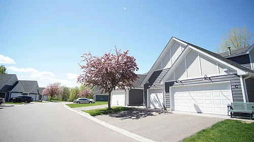 Fernbrook Townhomes Photo 1