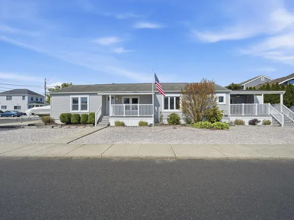 1319 Vardon Cir, Brigantine, NJ 08203