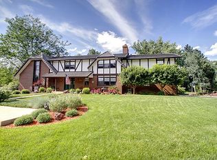 2003 E Green Oaks Ln, Greenwood Village, CO 80121