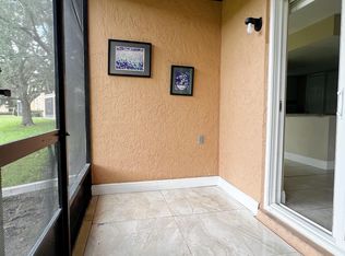 9910 Turf Way APT 6, Orlando, FL 32837