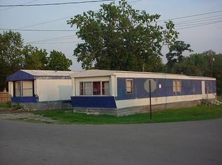 411 W 4th St, Manchester, OH 45144