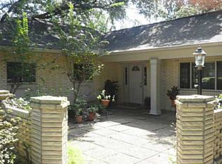 1002 Del Norte Cres, Pascagoula, MS 39581