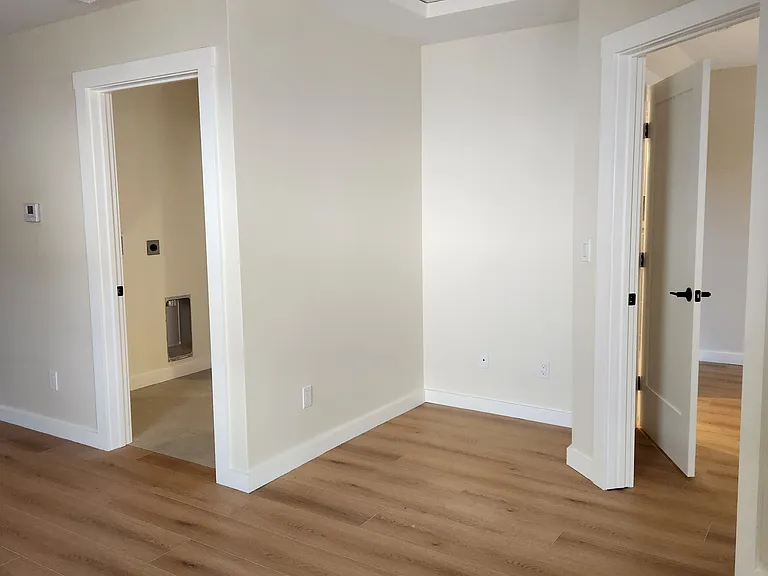 465 Harrison Ave #A — Photo 5