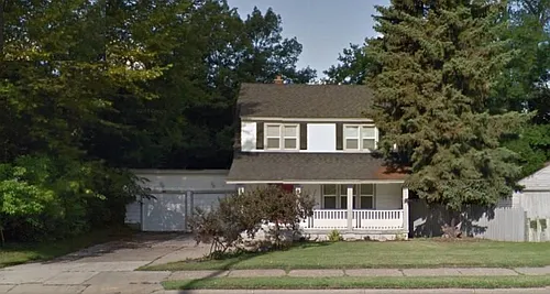 635 Fuller Ave NE Photo 1
