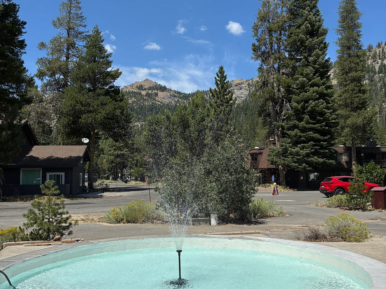Studio, 600 sqft, $4,000 — Photo 2