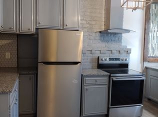 2916 R St, Richmond, VA 23223