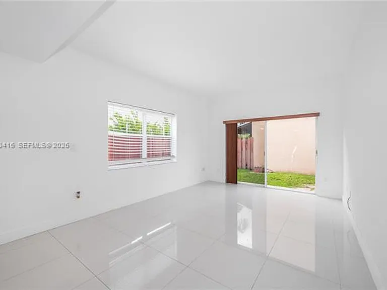 4668 SW 153rd Ct #4668 — Photo 3