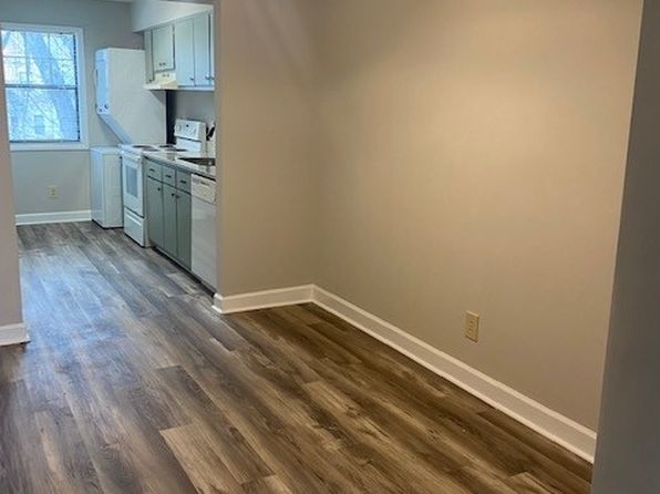 210 Appleby Dr #205